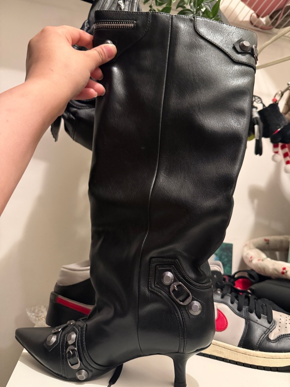 Black Leather Pointed Toe Mid-Calf Heeled Boots